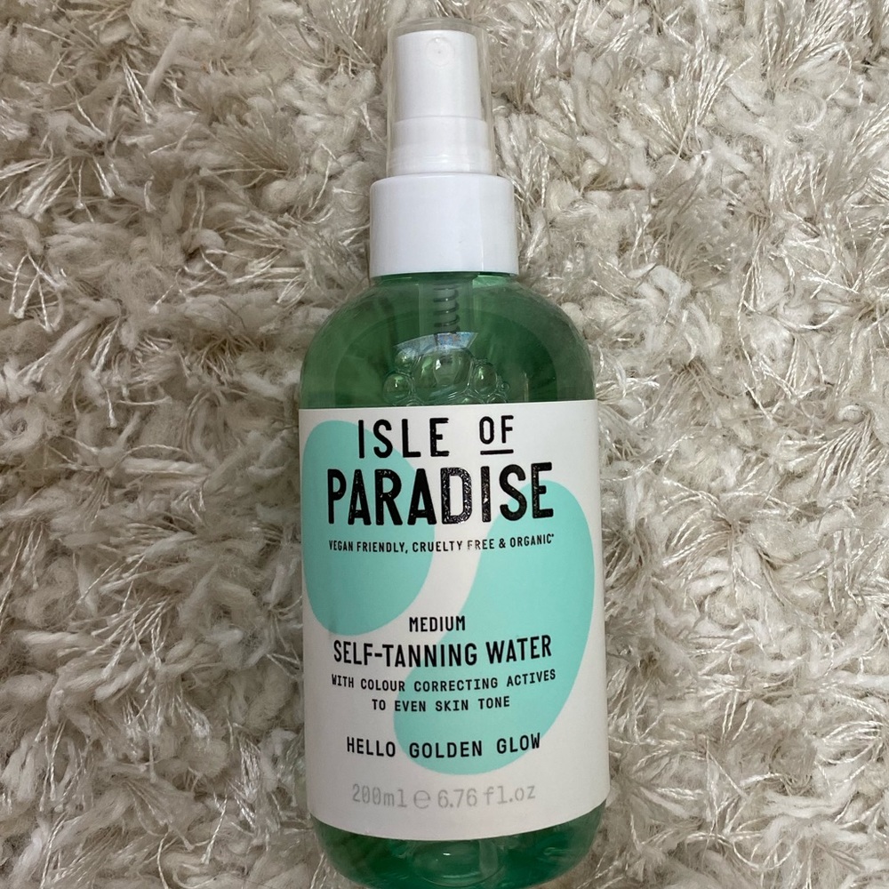 Isle of Paradise : self tanning water